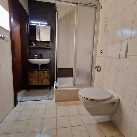 Konukevi Rosy's House 3*